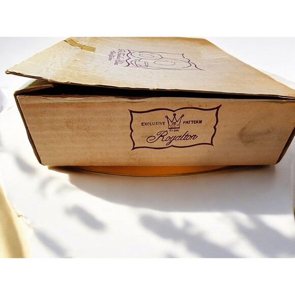 Royalton China Japan Island Gold 10.5” Vegetable Dish – NOS Boxed - Picture 10 of 11